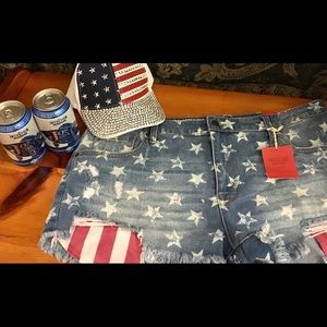 Stars & Stripes Jean Shorts ❤️💙 Size 18 NWT